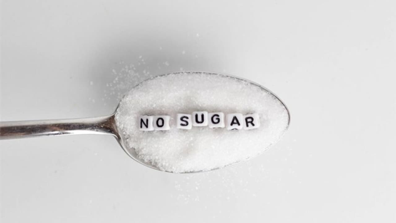 Stop Sugar: சர்க்கரையை விரும்பி உண்பவரா நீங்கள்? இந்த எச்சரிக்கை உங்களுக்குத் தான்! Stop Sugar: சர்க்கரையை விரும்பி உண்பவரா நீங்கள்? இந்த எச்சரிக்கை உங்களுக்குத் தான்!