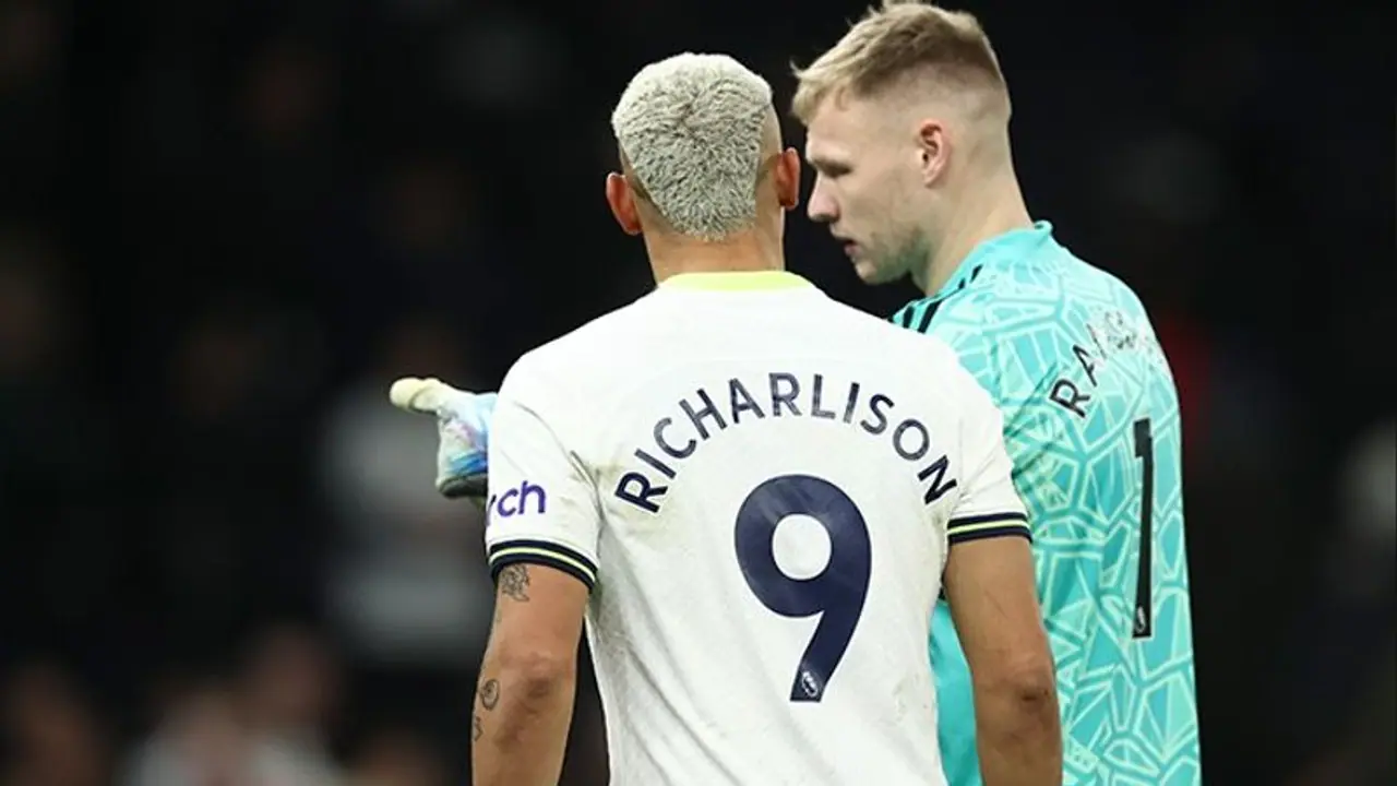 Supporters slam fan attack on Arsenal goalie Ramsdale; Tottenham's 'cry baby' Richarlison trolled Supporters slam fan attack on Arsenal goalie Ramsdale; Tottenham's 'cry baby' Richarlison trolled