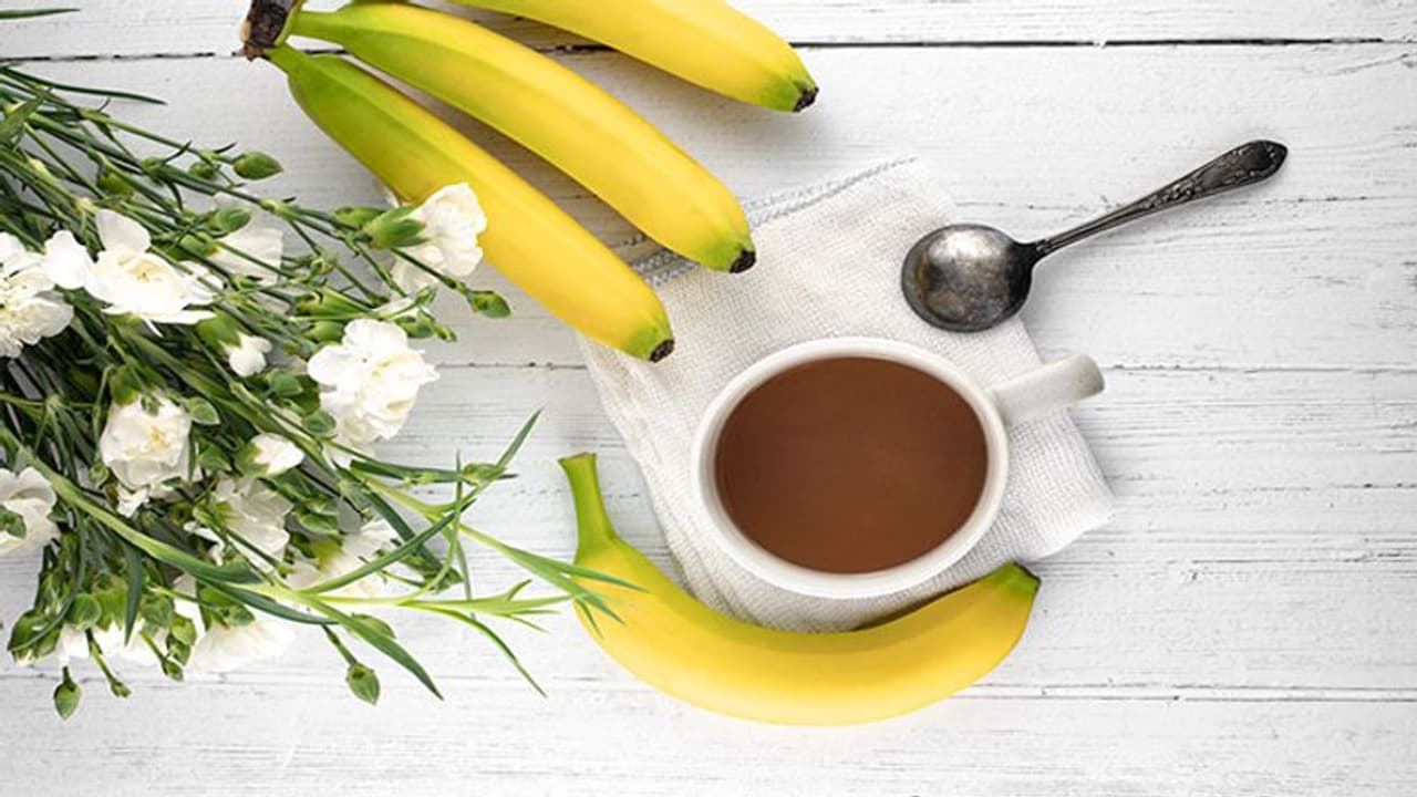 साधारण चाय छोड़कर पीएं इस फल की चाय, सेहत को होंगे ये पांच बेहतरीन फायदे साधारण चाय छोड़कर पीएं इस फल की चाय, सेहत को होंगे ये पांच बेहतरीन फायदे
