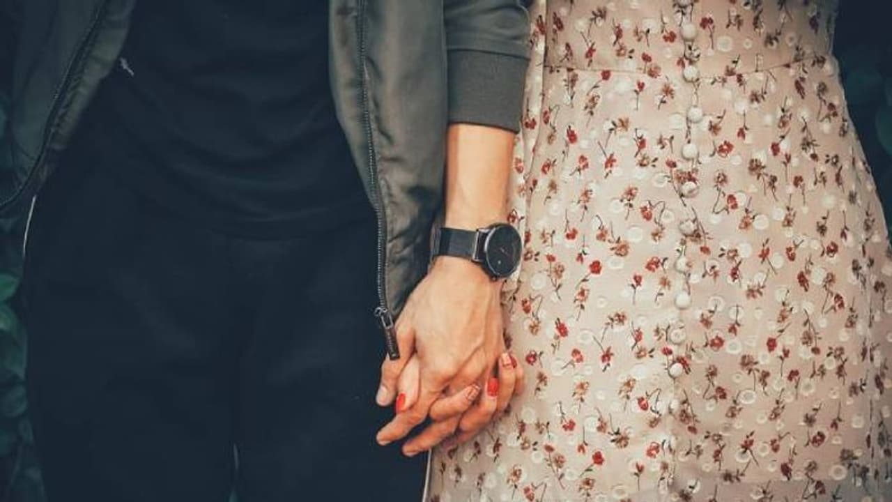 വിവാഹേതര ബന്ധങ്ങൾക്ക് വേണ്ടിയുള്ള ആപ്പിൽ രണ്ട് മില്ല്യൺ ഇന്ത്യക്കാർ, ആളുകൾ കൂടി എന്ന് ഡേറ്റിം​ഗ് കമ്പനി