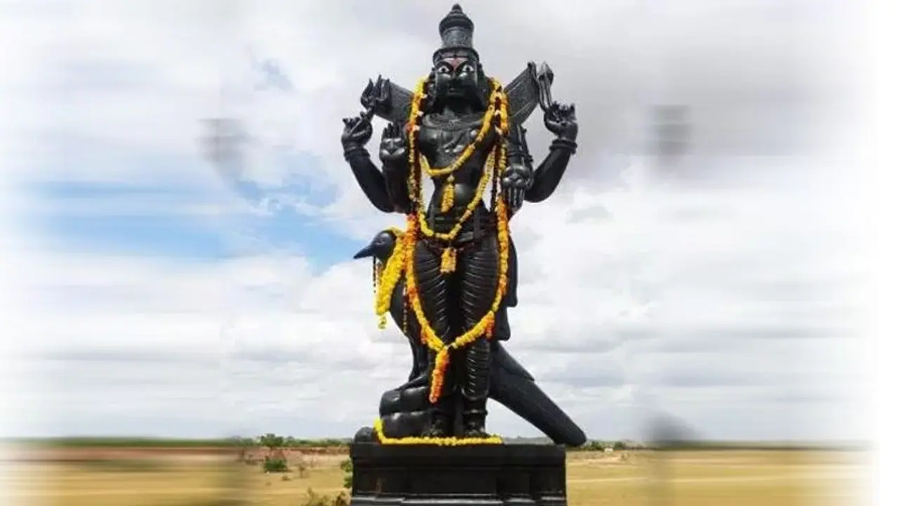 சனி பெயர்ச்சி: பொங்கு சனீஸ்வரர் ஆலயத்தில் ஆயிரக்கணக்கான பக்தர்கள் வழிபாடு சனி பெயர்ச்சி: பொங்கு சனீஸ்வரர் ஆலயத்தில் ஆயிரக்கணக்கான பக்தர்கள் வழிபாடு