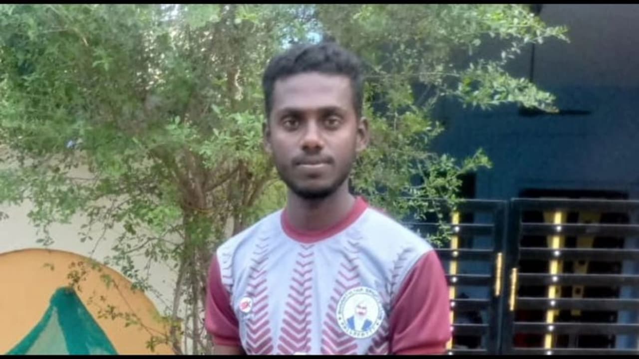 குளித்தலை ஜல்லிக்கட்டு போட்டியில் மாடு முட்டி சிகிச்சை பெற்றுவந்த வீரர் பலி