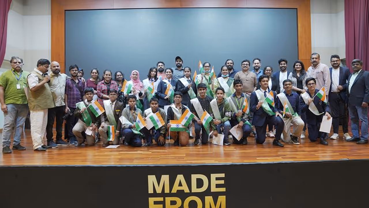 പ്രൗഡ് ടു ബി ആൻ ഇന്ത്യൻ സംഘം റിപ്പബ്ലിക് ദിന പരേഡിന് സാക്ഷ്യം വഹിക്കും പ്രൗഡ് ടു ബി ആൻ ഇന്ത്യൻ സംഘം റിപ്പബ്ലിക് ദിന പരേഡിന് സാക്ഷ്യം വഹിക്കും