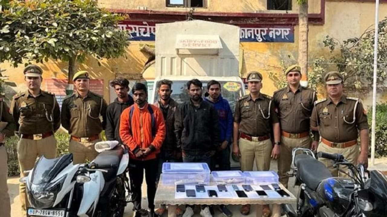 गर्लफ्रेंड के प्यार ने बना दिया लुटेरा, कम्र उम्र में ही आरोपी कर रहे थे बड़ा खेल, पुलिस भी थी परेशान गर्लफ्रेंड के प्यार ने बना दिया लुटेरा, कम्र उम्र में ही आरोपी कर रहे थे बड़ा खेल, पुलिस भी थी परेशान