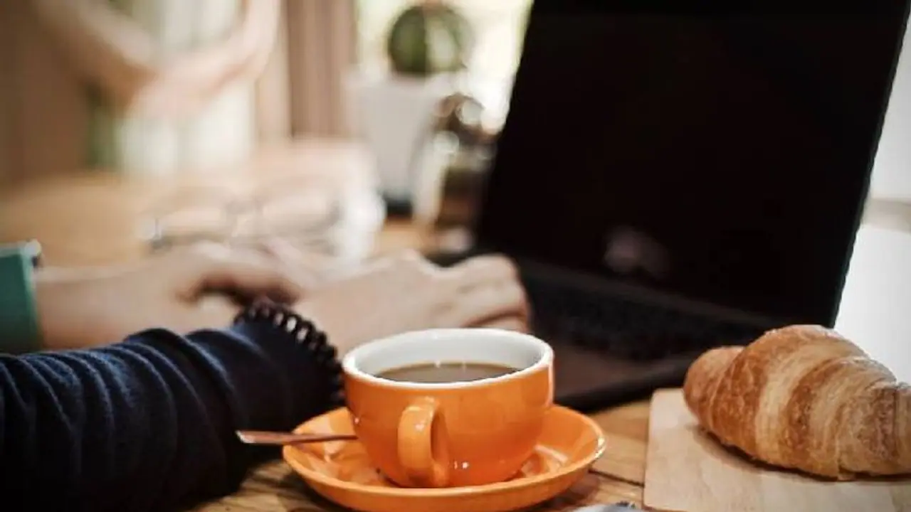 Karnataka: Woman loses Rs 89 lakh in work from home scam at Kalaburgi Karnataka: Woman loses Rs 89 lakh in work from home scam at Kalaburgi