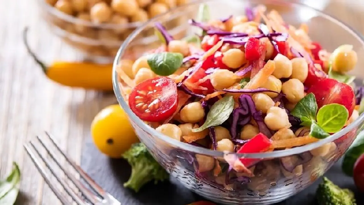 മഞ്ഞുകാലത്ത് പ്രമേഹം നിയന്ത്രിക്കാൻ ഭക്ഷണത്തില് ശ്രദ്ധിക്കാം ഇവ... മഞ്ഞുകാലത്ത് പ്രമേഹം നിയന്ത്രിക്കാൻ ഭക്ഷണത്തില് ശ്രദ്ധിക്കാം ഇവ...