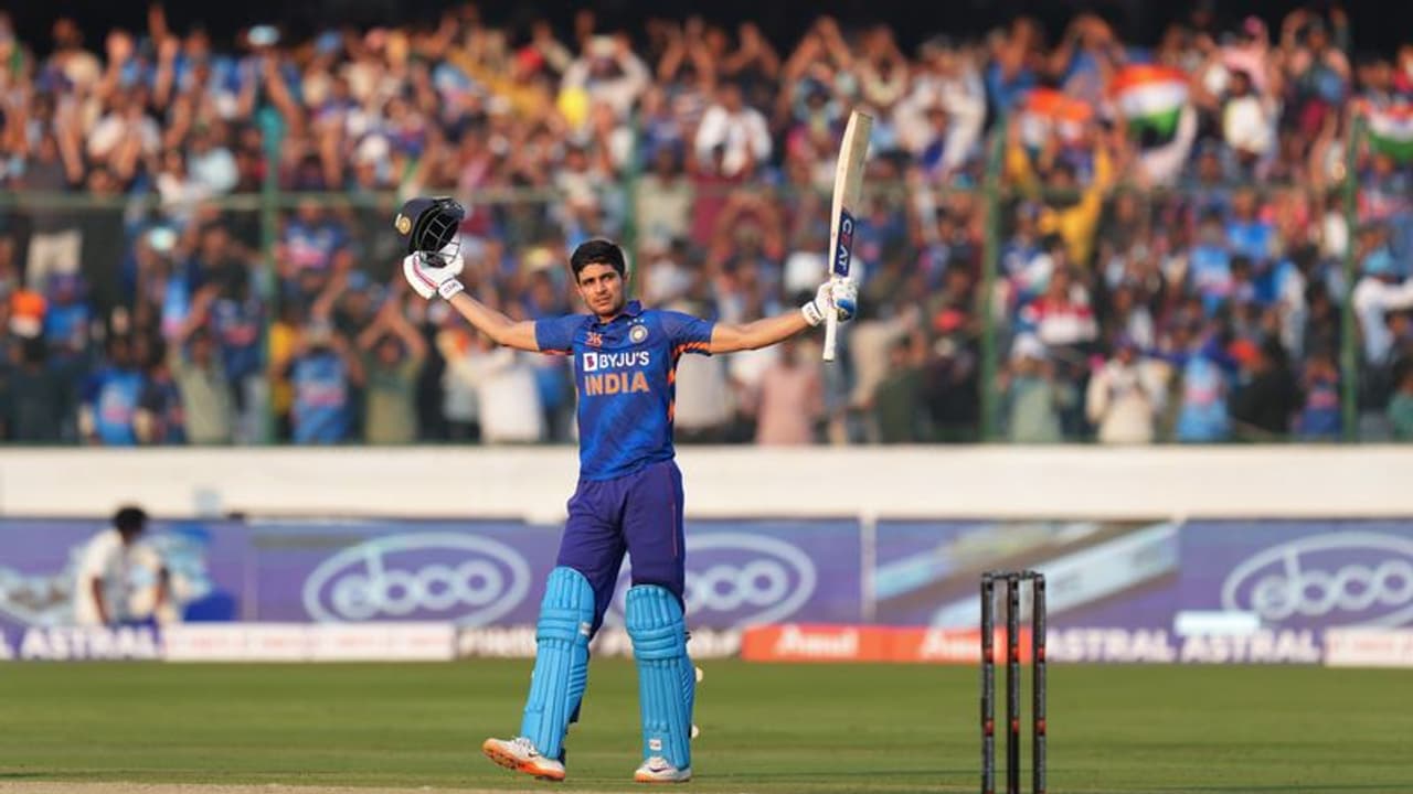 शुभमन गिल का कमाल: सबसे कम उम्र में दोहरा शतक जड़ने वाले खिलाड़ी, जानें किसने कितनी उम्र में बनाई डबल सेंचुरी शुभमन गिल का कमाल: सबसे कम उम्र में दोहरा शतक जड़ने वाले खिलाड़ी, जानें किसने कितनी उम्र में बनाई डबल सेंचुरी