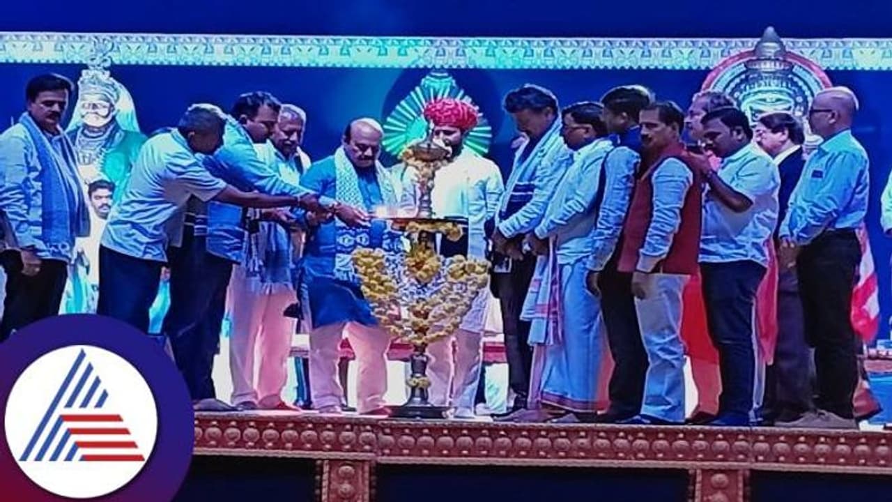 ದೇವರು ಹೆಚ್ಚು ಪ್ರೀತಿಸುವ ನಾಡು ಕರ್ನಾಟಕ: ಸಿಎಂ ಬೊಮ್ಮಾಯಿ ದೇವರು ಹೆಚ್ಚು ಪ್ರೀತಿಸುವ ನಾಡು ಕರ್ನಾಟಕ: ಸಿಎಂ ಬೊಮ್ಮಾಯಿ