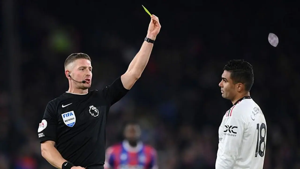 Advantage Arsenal? Fans debate after Man United's Casemiro suspended for crunch Premier League clash