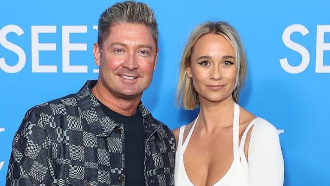 മുന് കാമുകിയുമായി രഹസ്യബന്ധം, മൈക്കല് ക്ലാര്ക്കിന് കാമുകിയുടെ വക തല്ല് മുന് കാമുകിയുമായി രഹസ്യബന്ധം, മൈക്കല് ക്ലാര്ക്കിന് കാമുകിയുടെ വക തല്ല്