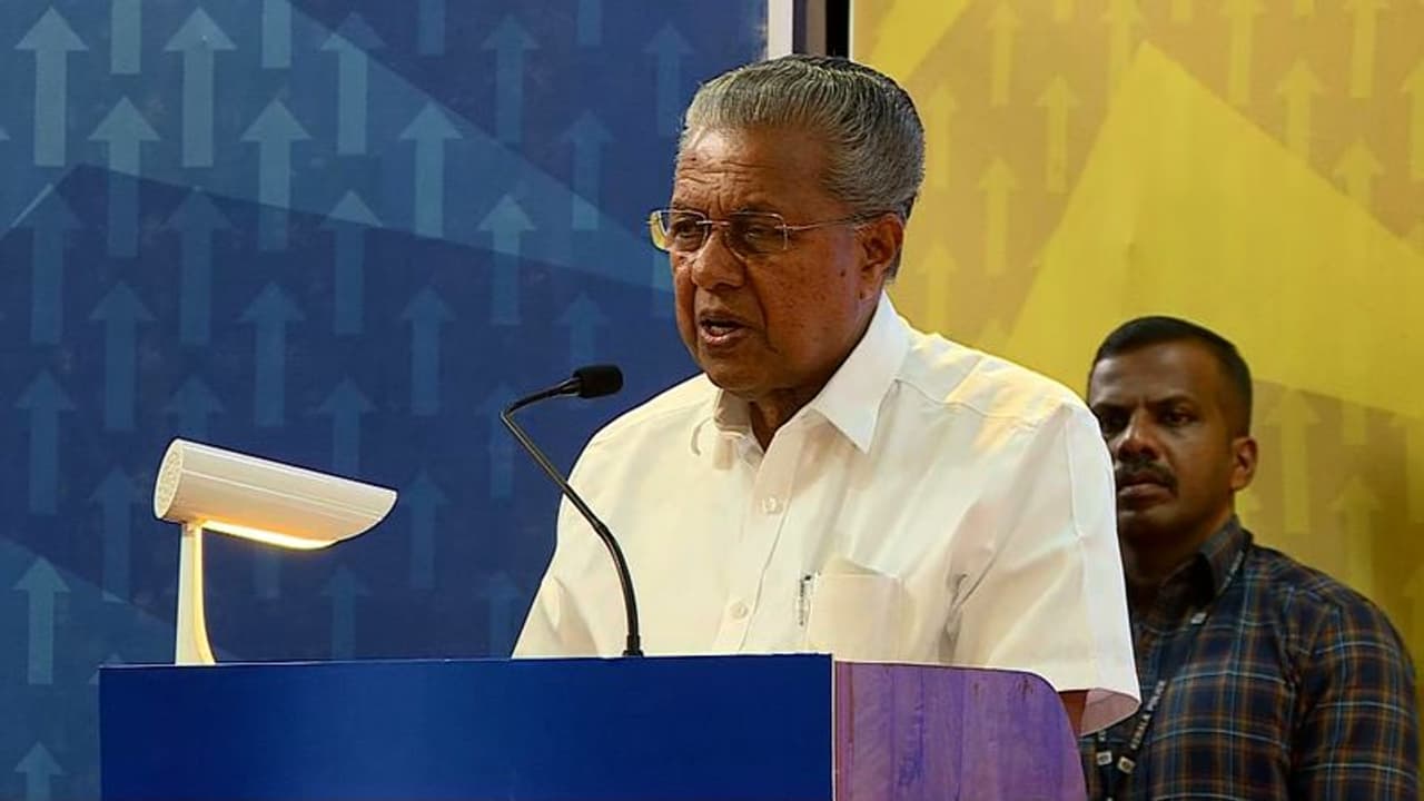 'കേരളത്തിന്റെ വരുമാനത്തിൽ കേന്ദ്ര വിഹിതം 36% മാത്രം', ആ പണം കൊണ്ടല്ല പിടിച്ചുനിൽക്കുന്നതെന്ന് മുഖ്യമന്ത്രി