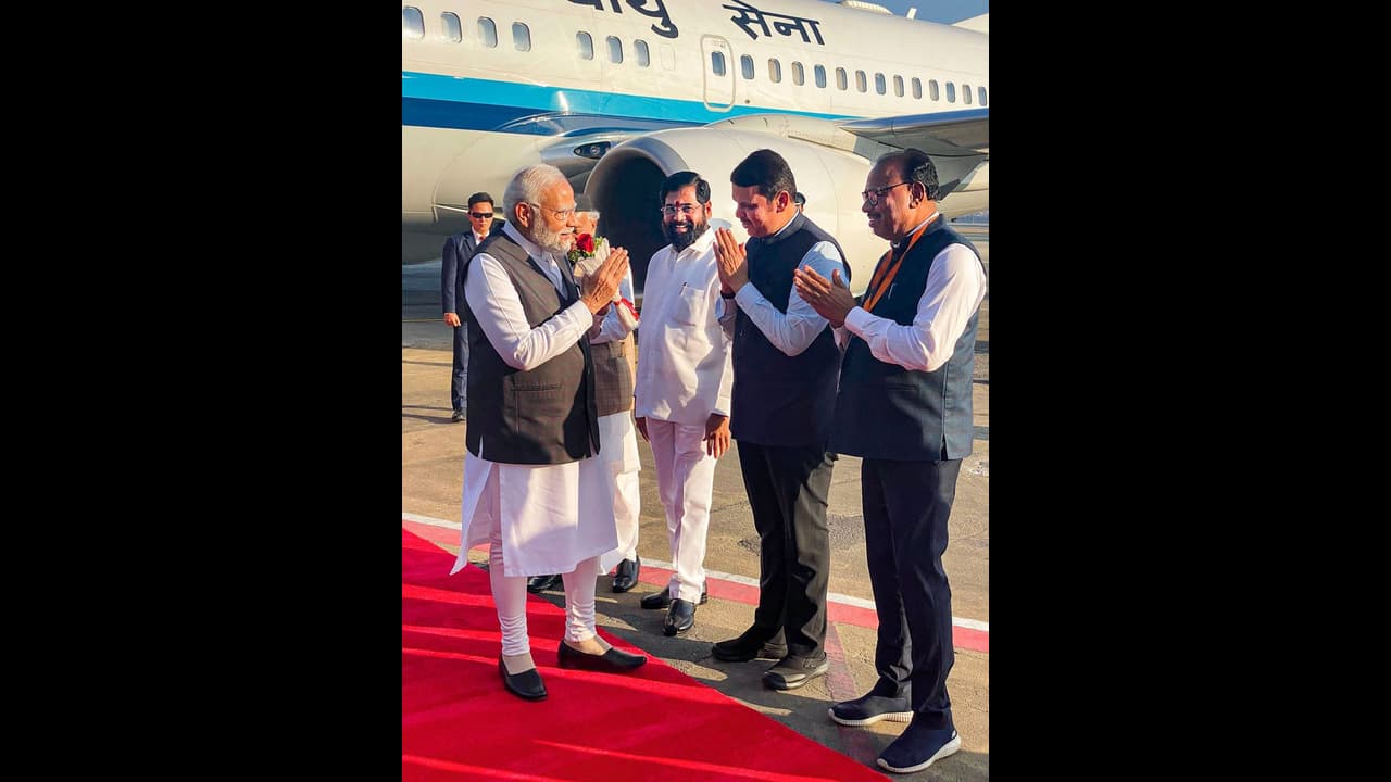 'ഞാൻ മോദി ഭക്തനാണെന്ന് ലക്സംബർഗ് പ്രധാനമന്ത്രി എന്നോട് പറഞ്ഞു'; വെളിപ്പെടുത്തി ഷിൻഡെ 'ഞാൻ മോദി ഭക്തനാണെന്ന് ലക്സംബർഗ് പ്രധാനമന്ത്രി എന്നോട് പറഞ്ഞു'; വെളിപ്പെടുത്തി ഷിൻഡെ