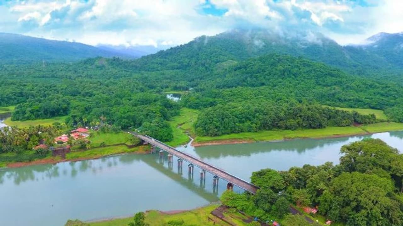  തട്ടേക്കാട്, പമ്പാവാലി, ഏഞ്ചല്‍വാലി; ജനവാസമേഖലകളെ വന്യജീവി സങ്കേതങ്ങളിൽ നിന്നും ഒഴിവാക്കാൻ തീരുമാനം 