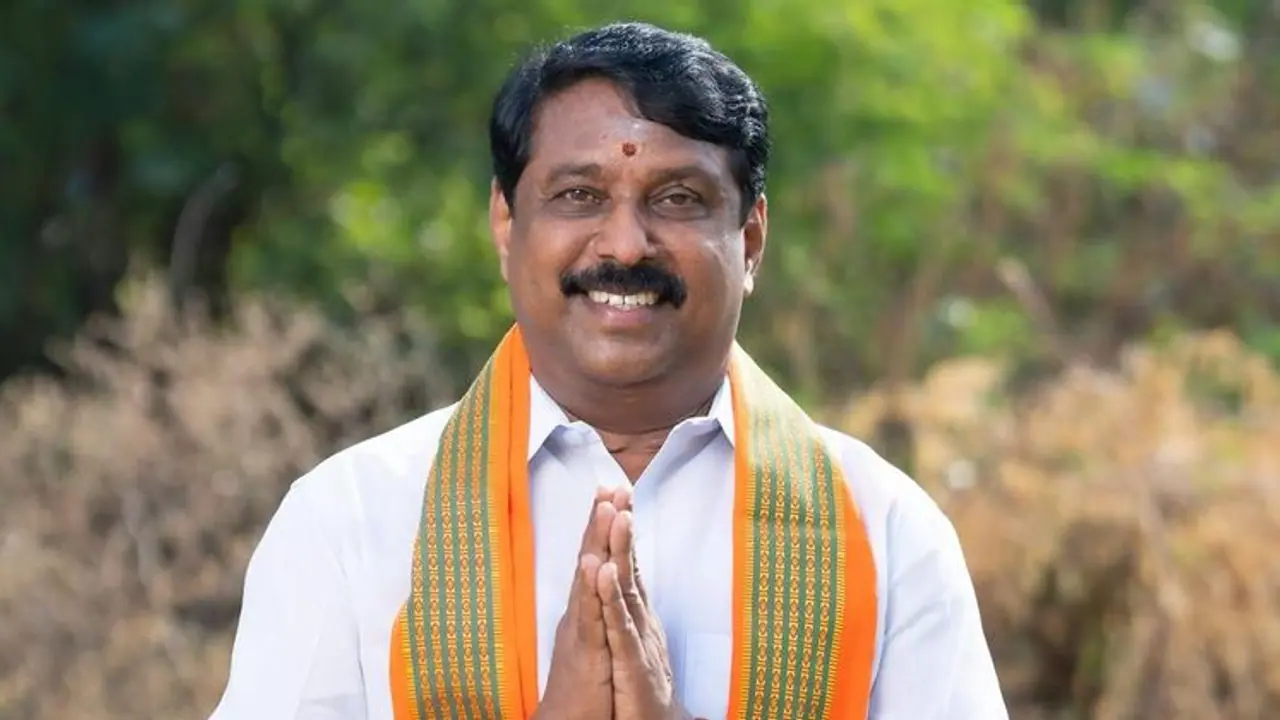 ஜெயலலிதா, எம்.ஜி.ஆர். புகைப்படங்களை வைத்து பிரசாரம் செய்வேன்; பாஜக வேட்பாளர் நயினார் நாகேந்திரன் விளக்கம் ஜெயலலிதா, எம்.ஜி.ஆர். புகைப்படங்களை வைத்து பிரசாரம் செய்வேன்; பாஜக வேட்பாளர் நயினார் நாகேந்திரன் விளக்கம்