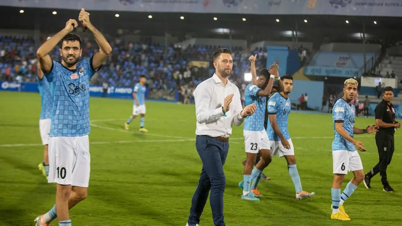 ISL 2022 23: Can Mumbai City become 'invincibles'? Head coach Des Buckingham answers ISL 2022 23: Can Mumbai City become 'invincibles'? Head coach Des Buckingham answers