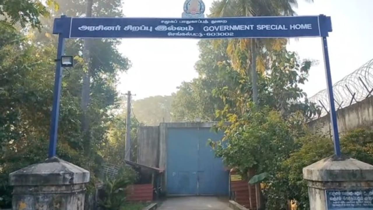 മോഷണക്കേസിൽ അറസ്റ്റിലായ 17 കാരനെ കറക്ഷൻ ഹോമിൽ മർദ്ദിച്ചുകൊന്നു, ആറ് ജീവനക്കാർ അറസ്റ്റിൽ മോഷണക്കേസിൽ അറസ്റ്റിലായ 17 കാരനെ കറക്ഷൻ ഹോമിൽ മർദ്ദിച്ചുകൊന്നു, ആറ് ജീവനക്കാർ അറസ്റ്റിൽ