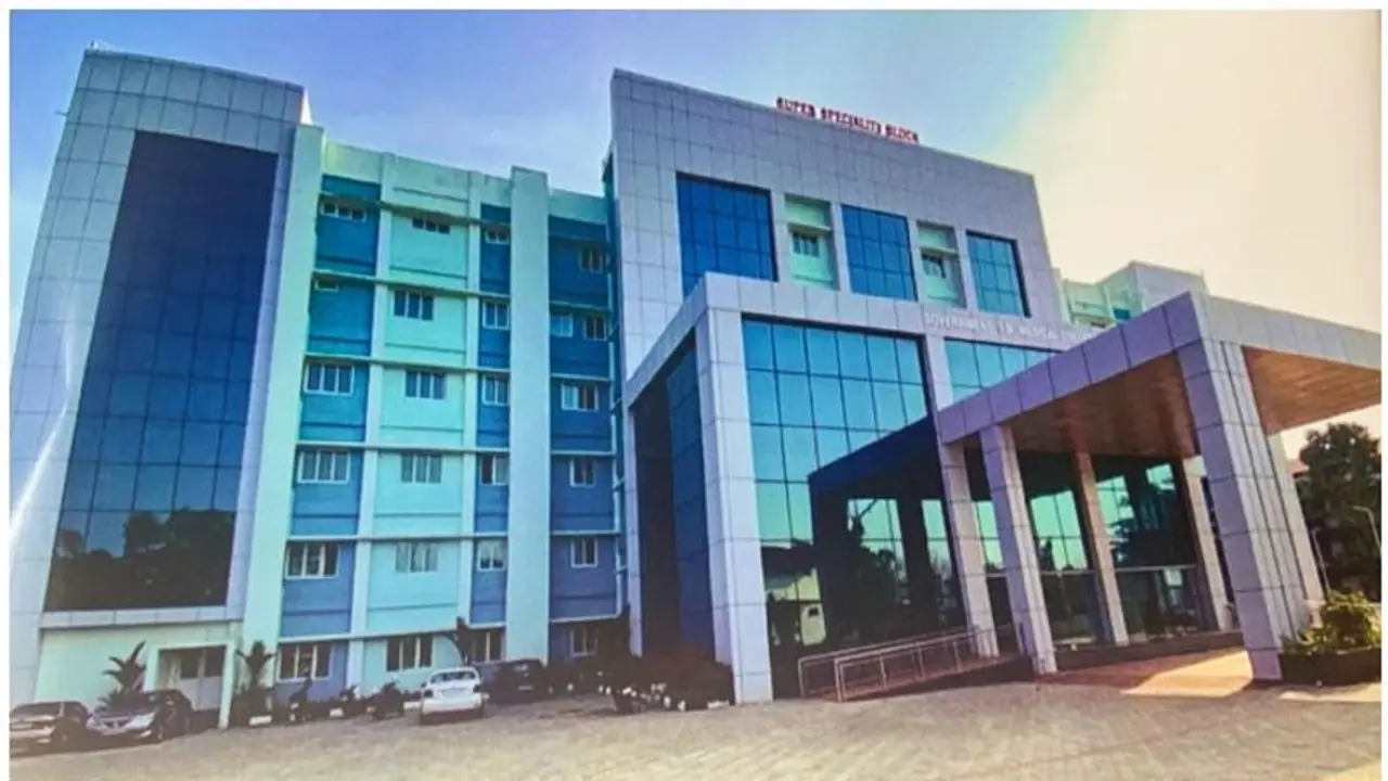 വിവാദം മുറുകുന്നു; ആലപ്പുഴ മെഡി. കോളേജിലെ കെട്ടിട ഉദ്ഘാടനം ചെന്നിത്തലയും കൊടിക്കുന്നിലും ബഹിഷ്കരിക്കും