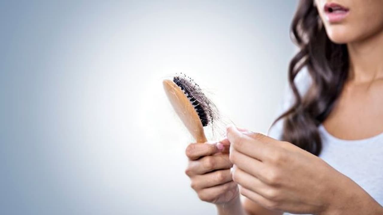 ഈ രണ്ട് നട്സുകൾ മുടികൊഴിച്ചിൽ അകറ്റാൻ സഹായിക്കും