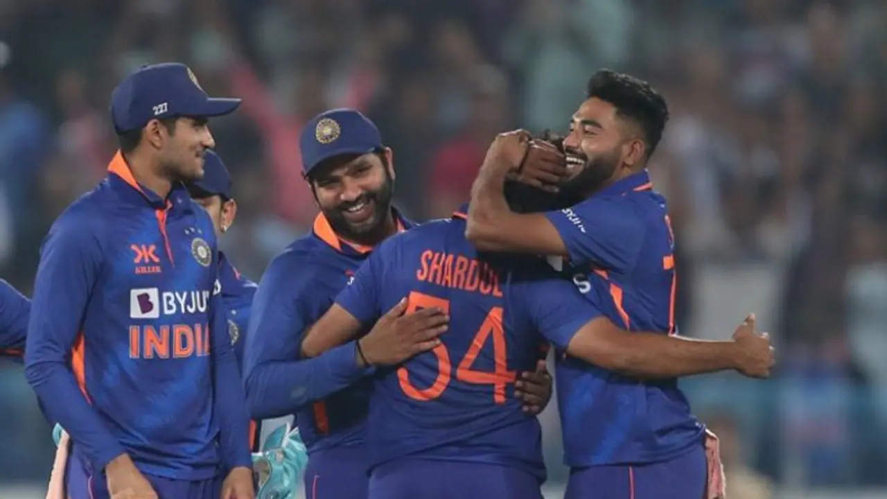 India vs New Zealand: உலகக் கோப்பை 21ஆவது லீக் போட்டி – நியூசிலாந்திற்கு எதிராக இந்தியா கடந்து வந்த பாதை! India vs New Zealand: உலகக் கோப்பை 21ஆவது லீக் போட்டி – நியூசிலாந்திற்கு எதிராக இந்தியா கடந்து வந்த பாதை!