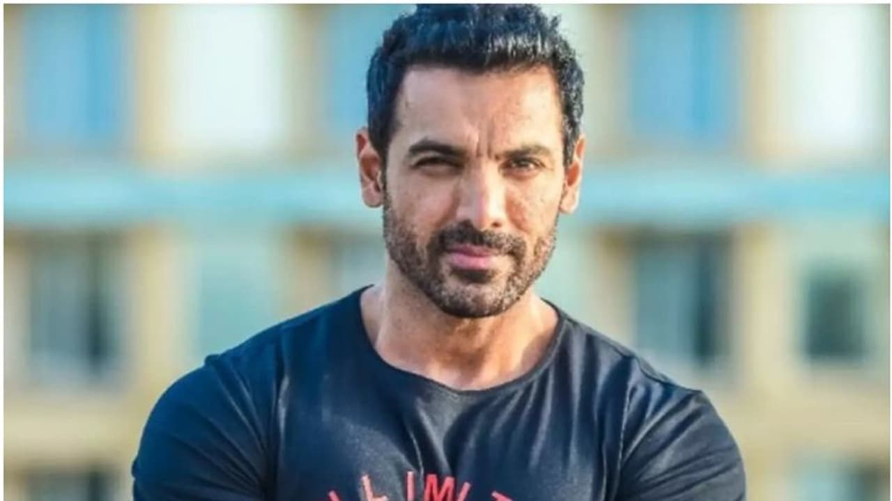 ಜೀನ್ಸ್ ಪ್ಯಾಂಟ್, ಟೀ ಶರ್ಟ್ ಹಾಕಿದ್ದೆ ತಪ್ಪಾಯ್ತು; ಜಾನ್ ಅಬ್ರಾಹಂ ನಿಶ್ಚಿತಾರ್ಥ ಸಂಭ್ರಮದ ಲುಕ್ ಟ್ರೋಲ್ 