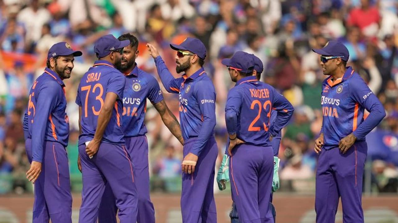 IND vs NZ 2nd ODI: ராய்ப்பூரில் மண்ணைக் கவ்விய நியூசிலாந்து: இந்தியா வெற்றி: 2 0 என்று தொடரையும் கைப்பற்றியது! IND vs NZ 2nd ODI: ராய்ப்பூரில் மண்ணைக் கவ்விய நியூசிலாந்து: இந்தியா வெற்றி: 2 0 என்று தொடரையும் கைப்பற்றியது!