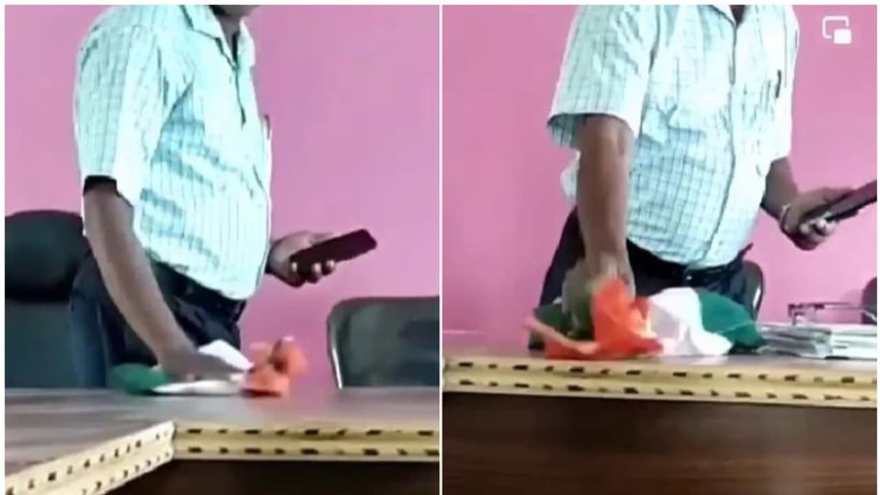 ദേശീയ പതാക ഉപയോഗിച്ച് മേശ തുടച്ചത് ഒരു പഞ്ചായത്ത് ഉദ്യോഗസ്ഥൻ; അന്വേഷിച്ച് കണ്ടെത്തി കേരള പൊലീസ് ദേശീയ പതാക ഉപയോഗിച്ച് മേശ തുടച്ചത് ഒരു പഞ്ചായത്ത് ഉദ്യോഗസ്ഥൻ; അന്വേഷിച്ച് കണ്ടെത്തി കേരള പൊലീസ്