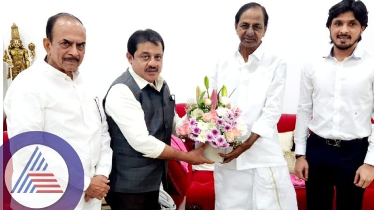 Assembly election: ಕಾಂಗ್ರೆಸ್ ಸೋಲಿಸಲು ತೆಲಂಗಾಣ ಸಿಎಂ 500 ಆಫರ್: ಖೆಡ್ಡಾಕ್ಕೆ ಬಿದ್ರಾ ಜಮೀರ್ ಅಹಮದ್ Assembly election: ಕಾಂಗ್ರೆಸ್ ಸೋಲಿಸಲು ತೆಲಂಗಾಣ ಸಿಎಂ 500 ಆಫರ್: ಖೆಡ್ಡಾಕ್ಕೆ ಬಿದ್ರಾ ಜಮೀರ್ ಅಹಮದ್