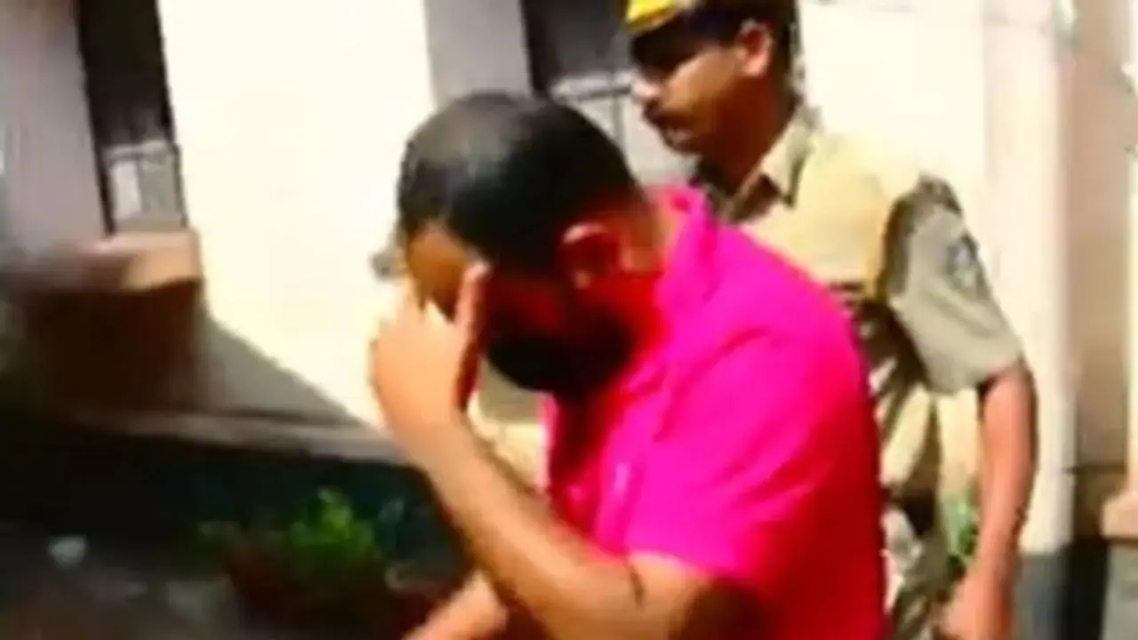 ராணிபேட்டையில் பள்ளி மாணவியை அழைத்து சென்று பாலியல் வன்கொடுமை; ஒருவர் கைது ராணிபேட்டையில் பள்ளி மாணவியை அழைத்து சென்று பாலியல் வன்கொடுமை; ஒருவர் கைது