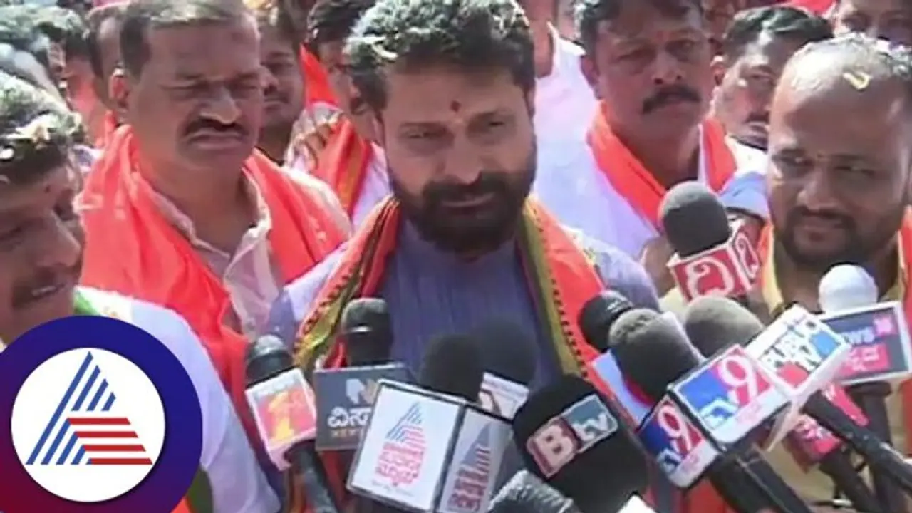 ಸಿದ್ದರಾಮಯ್ಯ ಚುನಾವಣೆಯಲ್ಲಿ ಸ್ಪರ್ಧಿಸಲು ಪಾಕಿಸ್ತಾನ ಸೇಫ್ ಜಾಗ: ಸಿ.ಟಿ ರವಿ ವ್ಯಂಗ್ಯ ಸಿದ್ದರಾಮಯ್ಯ ಚುನಾವಣೆಯಲ್ಲಿ ಸ್ಪರ್ಧಿಸಲು ಪಾಕಿಸ್ತಾನ ಸೇಫ್ ಜಾಗ: ಸಿ.ಟಿ ರವಿ ವ್ಯಂಗ್ಯ