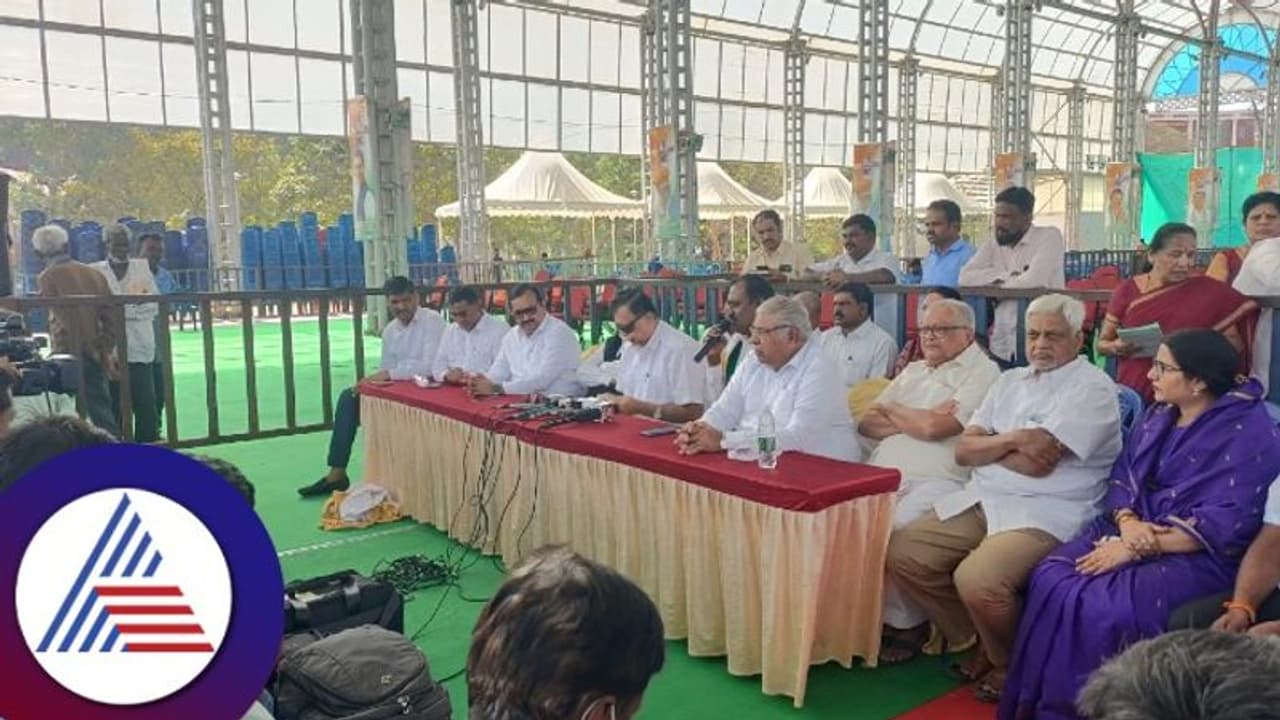 ತುಮಕೂರಿನಲ್ಲಿ ಕಾಂಗ್ರೆಸ್ನಿಂದ ಪ್ರಜಾಧ್ವನಿ ಬಸ್ ಯಾತ್ರೆ ತುಮಕೂರಿನಲ್ಲಿ ಕಾಂಗ್ರೆಸ್ನಿಂದ ಪ್ರಜಾಧ್ವನಿ ಬಸ್ ಯಾತ್ರೆ