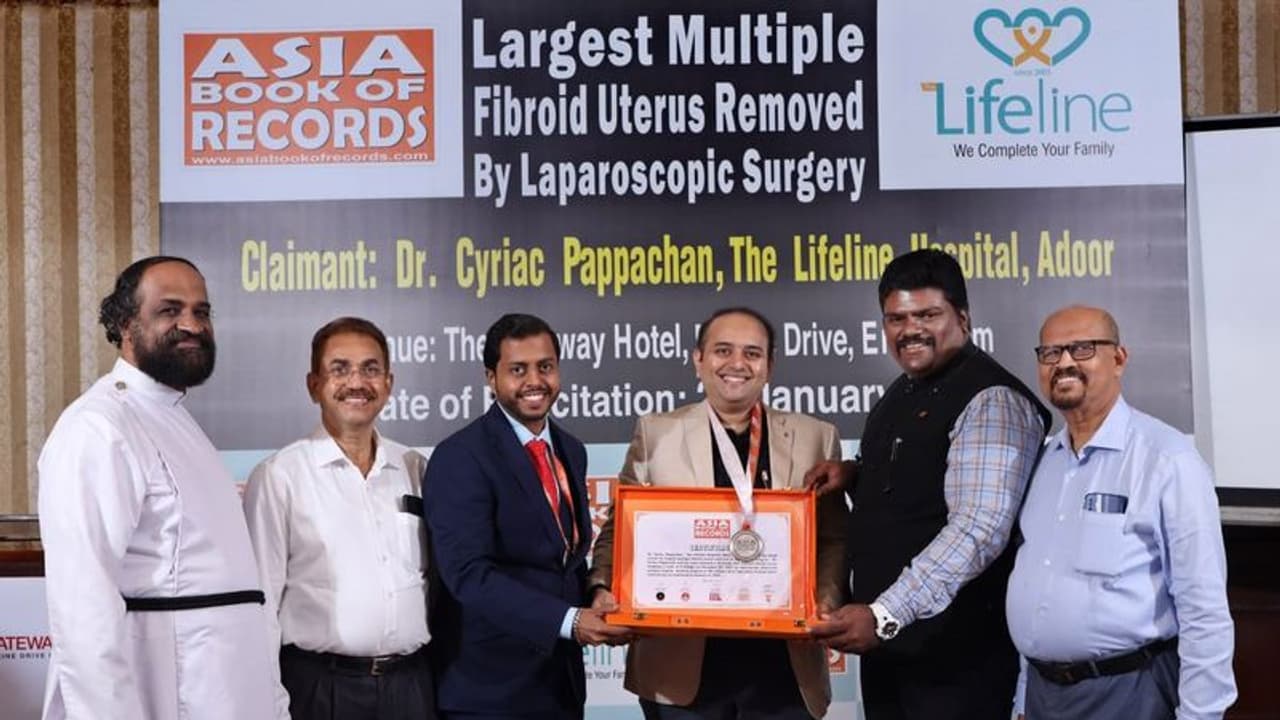 4.42 കിലോഗ്രാം ഭാരമുള്ള ഗര്‍ഭാശയം നീക്കം ചെയ്ത് അടൂര്‍ ലൈഫ് ലൈൻ ആശുപത്രി
