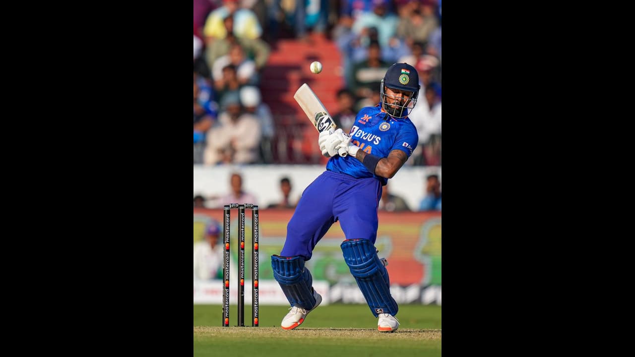 റാഞ്ചിയില്‍ മഞ്ഞ് കളിക്കുമോ, എന്താകും പിച്ചിന്‍റെ സ്വഭാവം; ഇന്ത്യ കിവീസ് ആദ്യ ടി20യില്‍ അറിയേണ്ടത്