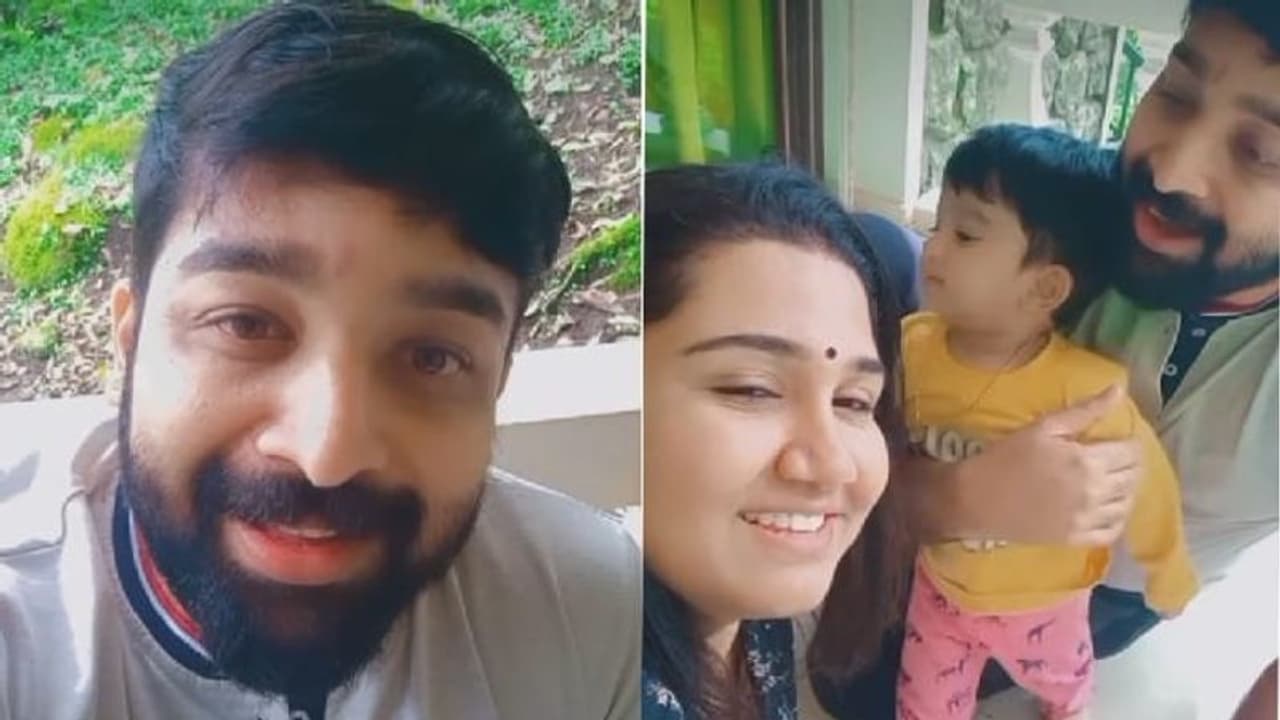 മുടി ചീകരുത്.. പൊട്ട് തൊടരുത് എന്നുവരെ പറഞ്ഞവരുണ്ട് : വൈറലായി നിരഞ്ജന്റെ കുറിപ്പ് മുടി ചീകരുത്.. പൊട്ട് തൊടരുത് എന്നുവരെ പറഞ്ഞവരുണ്ട് : വൈറലായി നിരഞ്ജന്റെ കുറിപ്പ്