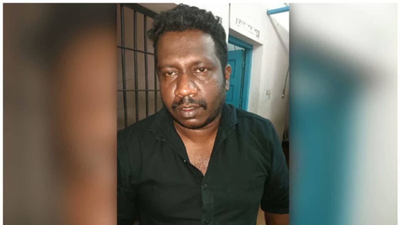 കുപ്രസിദ്ധ ഗുണ്ട സ്റ്റാമ്പർ അനീഷ് അറസ്റ്റിൽ; നടപടി കാപ്പ ചുമത്തി കുപ്രസിദ്ധ ഗുണ്ട സ്റ്റാമ്പർ അനീഷ് അറസ്റ്റിൽ; നടപടി കാപ്പ ചുമത്തി