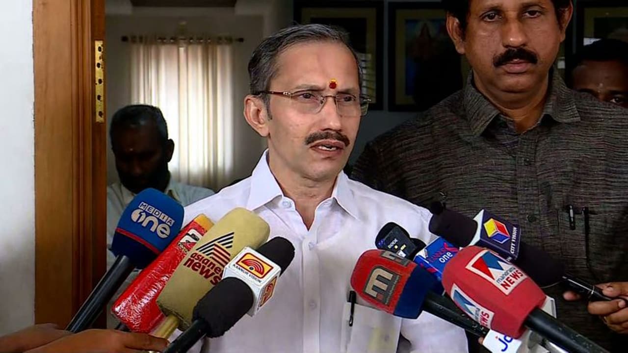 വിവാദ ഡോക്യുമെന്ററി പ്രദർശനം രാജ്യത്തോടുള്ള വെല്ലുവിളി, സംഘർഷമുണ്ടായാൽ ഉത്തരവാദി മുഖ്യമന്ത്രി: എംടി രമേശ് വിവാദ ഡോക്യുമെന്ററി പ്രദർശനം രാജ്യത്തോടുള്ള വെല്ലുവിളി, സംഘർഷമുണ്ടായാൽ ഉത്തരവാദി മുഖ്യമന്ത്രി: എംടി രമേശ്