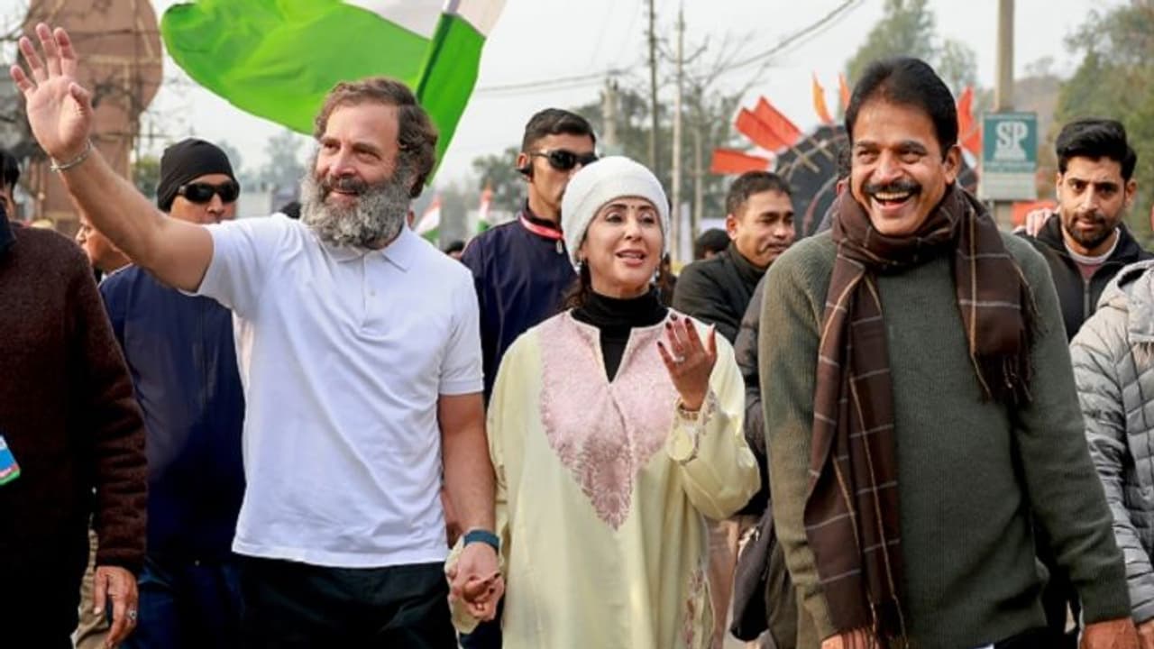 Bharat Jodo Yatra: Actor politician Urmila Matondkar joins Rahul Gandhi in Jammu; check details Bharat Jodo Yatra: Actor politician Urmila Matondkar joins Rahul Gandhi in Jammu; check details