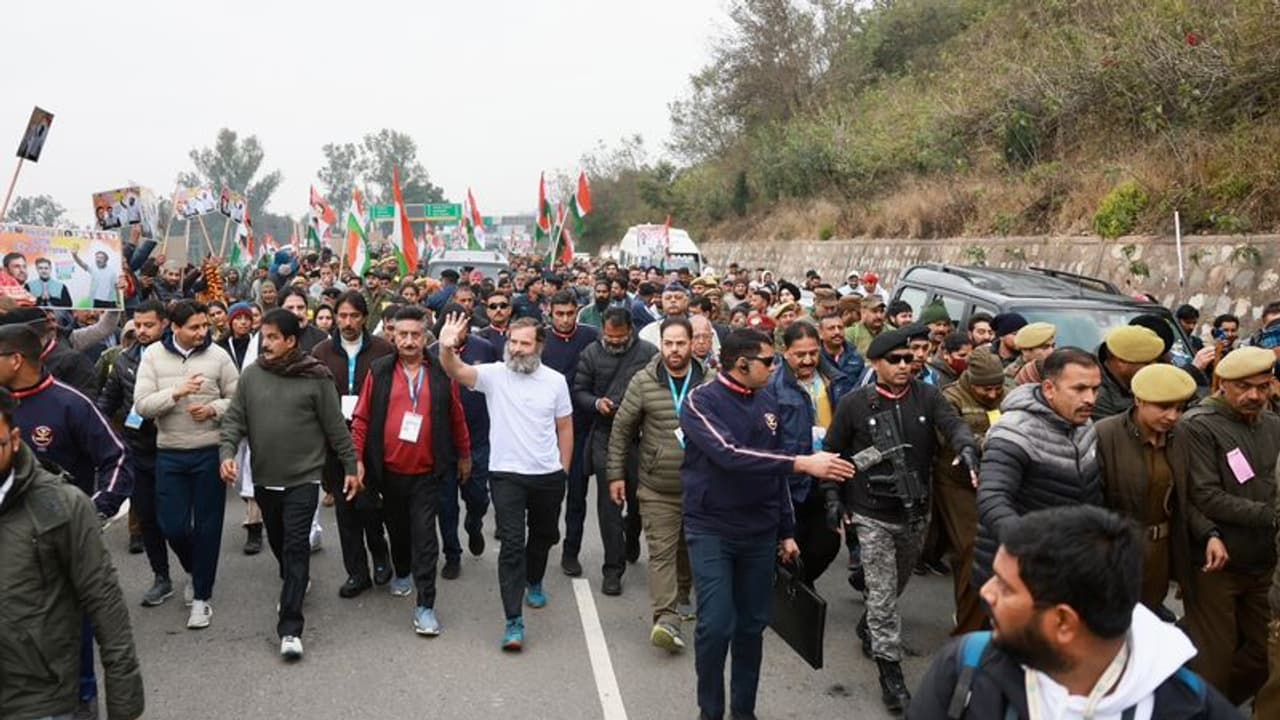 భారత్ జోడో యాత్ర రెండో విడత.. కాంగ్రెస్ ఆలోచన ఇదే.. అక్కడి నుంచే ప్రారంభం..? భారత్ జోడో యాత్ర రెండో విడత.. కాంగ్రెస్ ఆలోచన ఇదే.. అక్కడి నుంచే ప్రారంభం..?