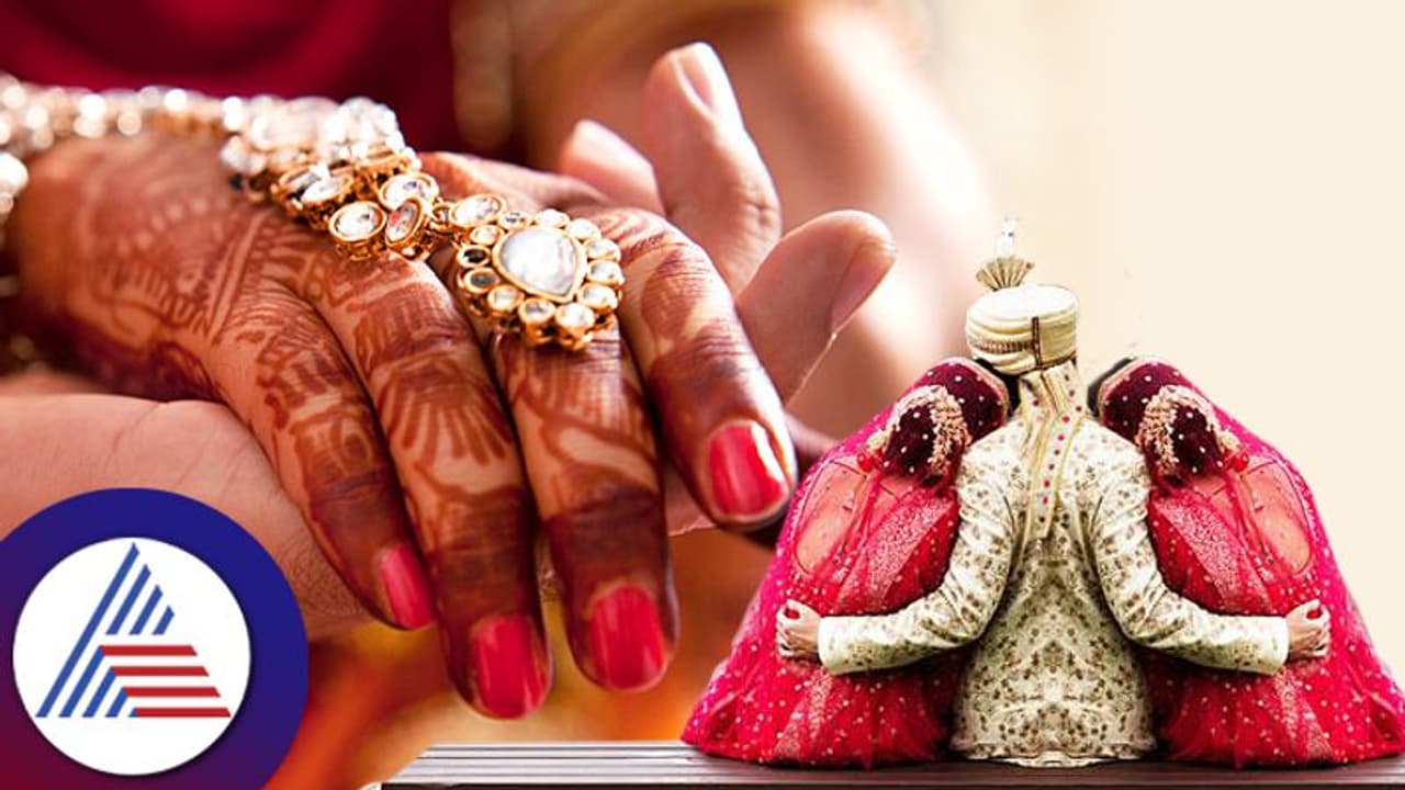 ಇಬ್ಬರು ಹೆಂಡ್ತೀರ ಮುದ್ದಿನ ಗಂಡ, ಮೂರು ದಿನ ಅವಳ ಜೊತೆ, ಮೂರು ದಿನ ಇವಳ ಜೊತೆ! ಇಬ್ಬರು ಹೆಂಡ್ತೀರ ಮುದ್ದಿನ ಗಂಡ, ಮೂರು ದಿನ ಅವಳ ಜೊತೆ, ಮೂರು ದಿನ ಇವಳ ಜೊತೆ!