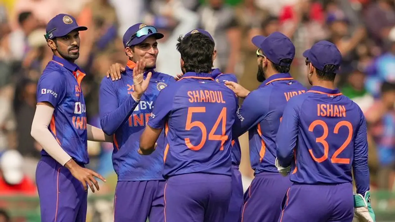 அவரு புடிச்சா புளியங்கொம்பு தான்.. ODI உலக கோப்பையில் கண்டிப்பா ஆடணும்..! ஆல்ரவுண்டருக்கு இர்ஃபான் பதான் ஆதரவு அவரு புடிச்சா புளியங்கொம்பு தான்.. ODI உலக கோப்பையில் கண்டிப்பா ஆடணும்..! ஆல்ரவுண்டருக்கு இர்ஃபான் பதான் ஆதரவு