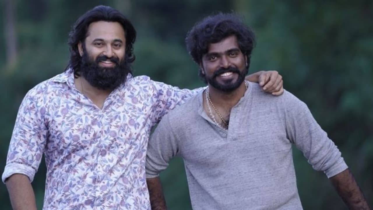 'കൂടെയുള്ളവരെ കുറിച്ച് മോശമായി സംസാരിച്ചാൽ ഉണ്ണി പ്രതികരിക്കും, ഇനിയും അങ്ങനെ തന്നെ'; അഭിലാഷ് പിള്ള 'കൂടെയുള്ളവരെ കുറിച്ച് മോശമായി സംസാരിച്ചാൽ ഉണ്ണി പ്രതികരിക്കും, ഇനിയും അങ്ങനെ തന്നെ'; അഭിലാഷ് പിള്ള