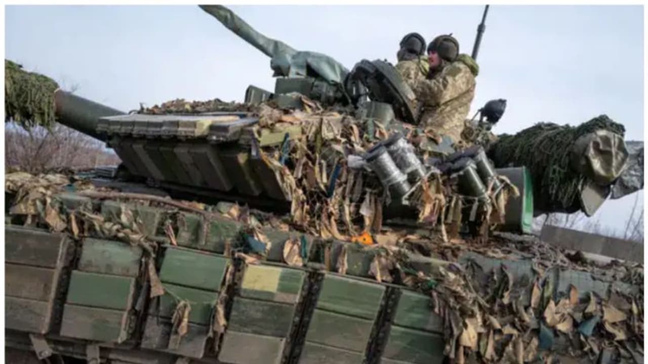 യുക്രൈന് നേരെ റഷ്യയുടെ മിസൈലാക്രമണവും ഡ്രോൺ സ്ഫോടനങ്ങളും; പുതിയ യുദ്ധവിമാനങ്ങൾ സജ്ജമാക്കാൻ കീവ് യുക്രൈന് നേരെ റഷ്യയുടെ മിസൈലാക്രമണവും ഡ്രോൺ സ്ഫോടനങ്ങളും; പുതിയ യുദ്ധവിമാനങ്ങൾ സജ്ജമാക്കാൻ കീവ്