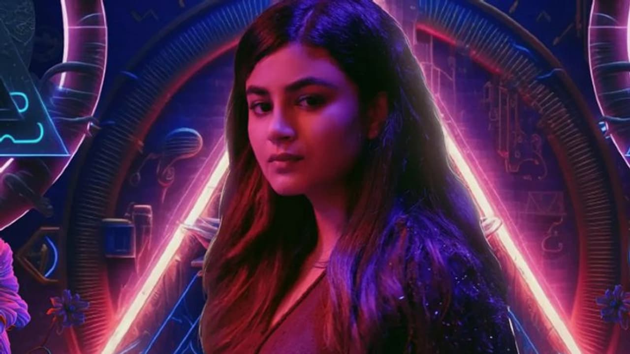 ഡാര്ക്ക് വെബ്ബിനെ അടിസ്ഥാനമാക്കി മലയാള ചിത്രം, 'അറ്റി'ലെ സഞ്ജനയുടെ പോസ്റ്റര് പുറത്ത് ഡാര്ക്ക് വെബ്ബിനെ അടിസ്ഥാനമാക്കി മലയാള ചിത്രം, 'അറ്റി'ലെ സഞ്ജനയുടെ പോസ്റ്റര് പുറത്ത്