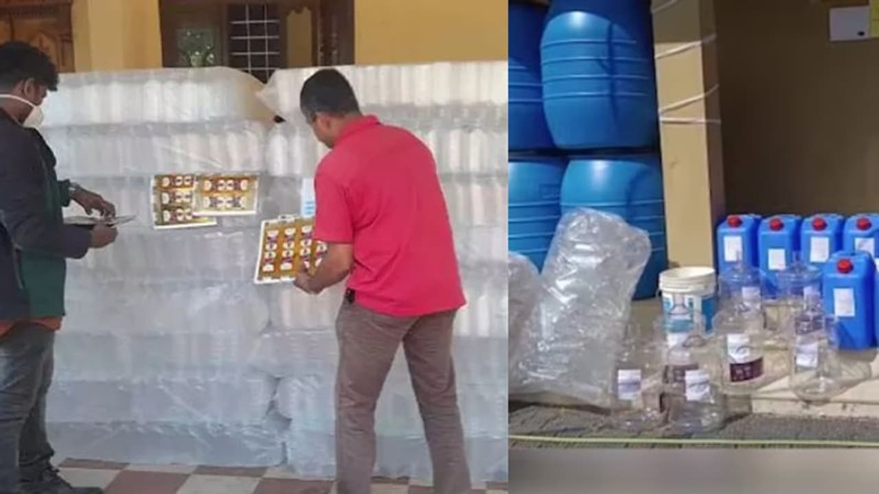 വ്യാജ ഹോളോഗ്രാം, 70 ലിറ്റർ വ്യാജ മദ്യം, 7500 ലധികം കുപ്പി; വീട് വ്യാജ മദ്യ നിർമാണ യൂണിറ്റാക്കി സംഘം, അറസ്റ്റ് വ്യാജ ഹോളോഗ്രാം, 70 ലിറ്റർ വ്യാജ മദ്യം, 7500 ലധികം കുപ്പി; വീട് വ്യാജ മദ്യ നിർമാണ യൂണിറ്റാക്കി സംഘം, അറസ്റ്റ്