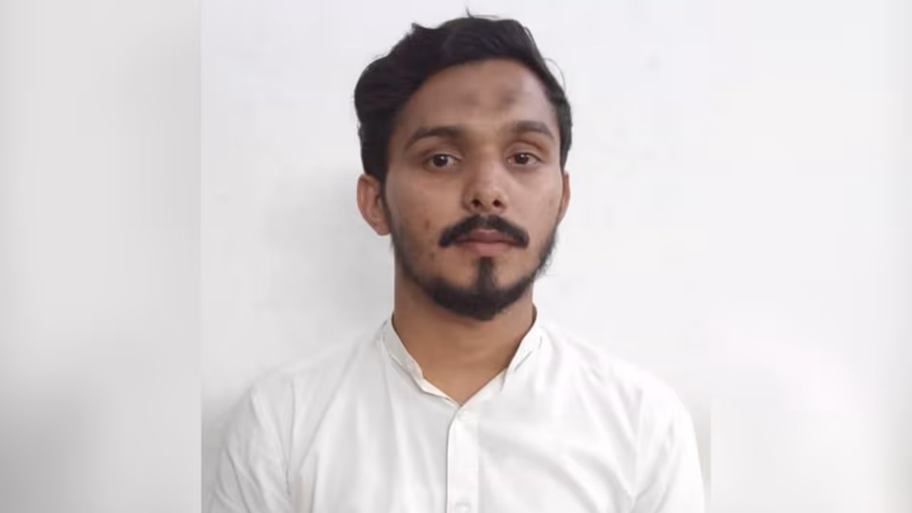 അടുപ്പം കാണിച്ച് വിദ്യാർത്ഥിനിയോട് ലൈംഗിക അതിക്രമം; മലപ്പുറത്ത് മദ്രസ അധ്യാപകൻ അറസ്റ്റിൽ