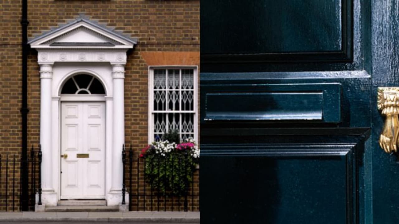 ഏറെക്കാലമായി സഹോദരിയില്‍ നിന്ന് സന്ദേശമില്ല, അപാര്‍ട്ട്മെന്റിലെ ലെറ്റര്‍ ബോക്സിലൂടെ നോക്കിയ സഹോദരന്‍ കണ്ടത്