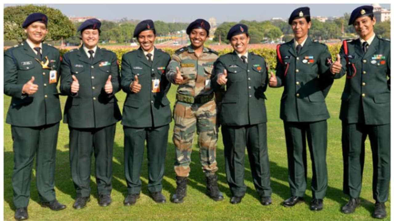 വനിതാ ഉദ്യോഗസ്ഥർ കമാൻഡിങ് ഓഫീസർ പദവിയിലേക്ക്, ചരിത്രം കുറിക്കാൻ കരസേന! വനിതാ ഉദ്യോഗസ്ഥർ കമാൻഡിങ് ഓഫീസർ പദവിയിലേക്ക്, ചരിത്രം കുറിക്കാൻ കരസേന!