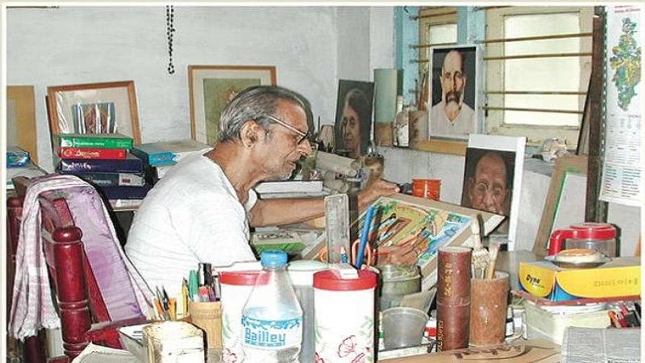 రంగుల హంగులు పొంగించిన చిత్రకారుడు.. డాక్టర్ కొండపల్లి శేషగిరిరావు రంగుల హంగులు పొంగించిన చిత్రకారుడు.. డాక్టర్ కొండపల్లి శేషగిరిరావు