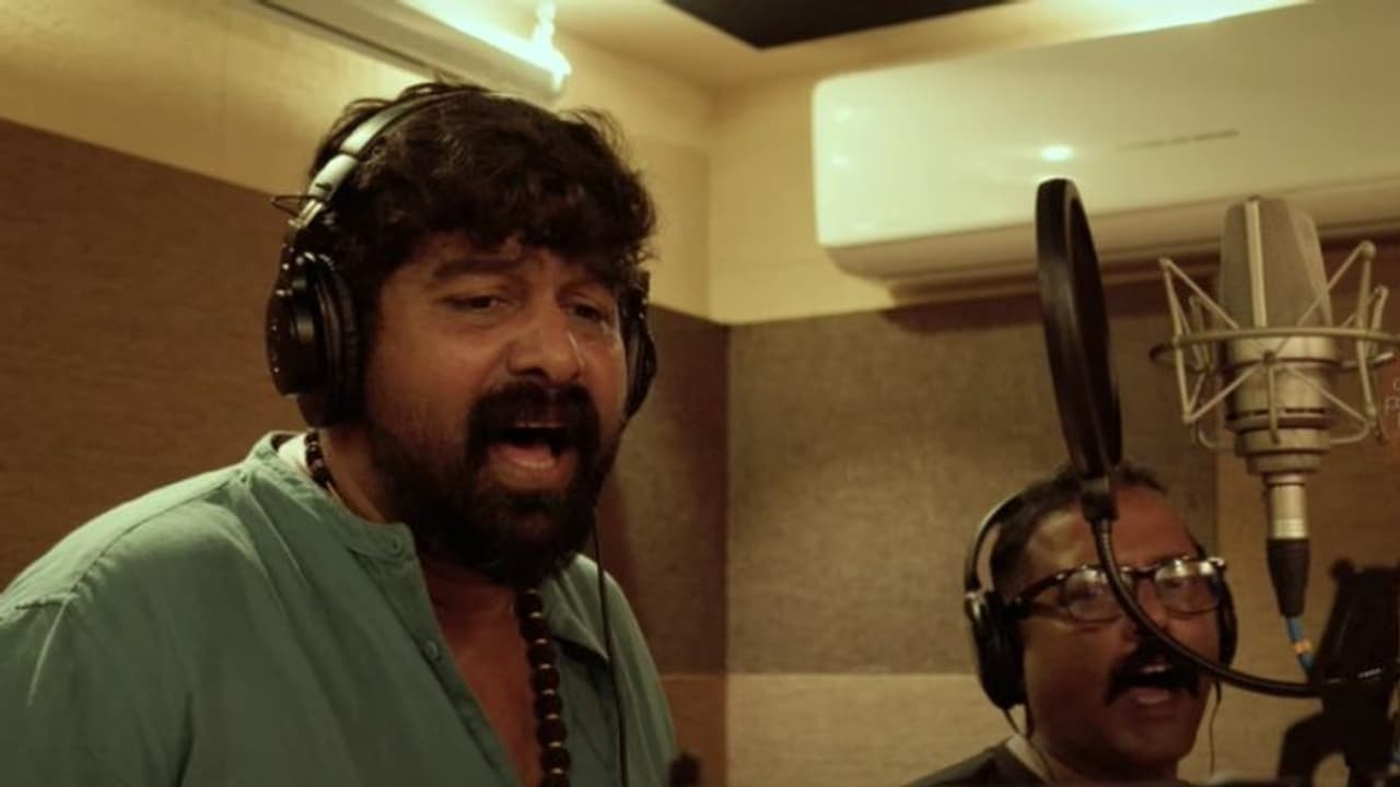 പാടാന് കൊതിക്കുന്ന ഗാനവുമായി ജോജു ജോര്ജ്; 'ഇരട്ട' പ്രൊമോ സോംഗ് എത്തി പാടാന് കൊതിക്കുന്ന ഗാനവുമായി ജോജു ജോര്ജ്; 'ഇരട്ട' പ്രൊമോ സോംഗ് എത്തി