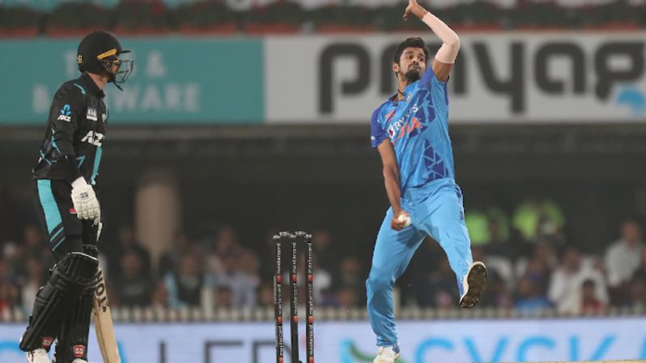 Asia Cup Final: ஆசிய கோப்பைக்கான இந்திய அணியில் இணையும் தமிழக வீரர் வாஷிங்டன் சுந்தர்! Asia Cup Final: ஆசிய கோப்பைக்கான இந்திய அணியில் இணையும் தமிழக வீரர் வாஷிங்டன் சுந்தர்!