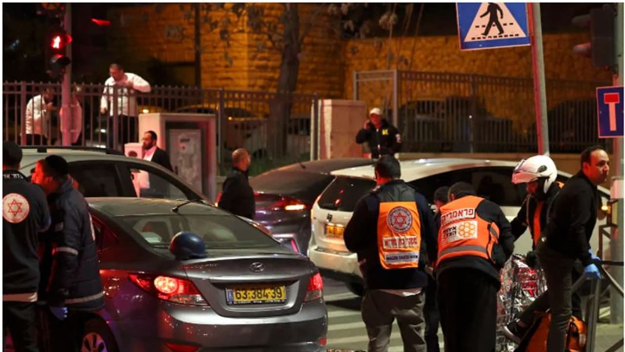 ജറുസലേമിലെ ജൂത ആരാധനാലയത്തിൽ ആക്രമണം; ഏട്ട് പേരെ വെടിവെച്ചു കൊന്നു, 10 പേർക്ക് പരിക്ക്